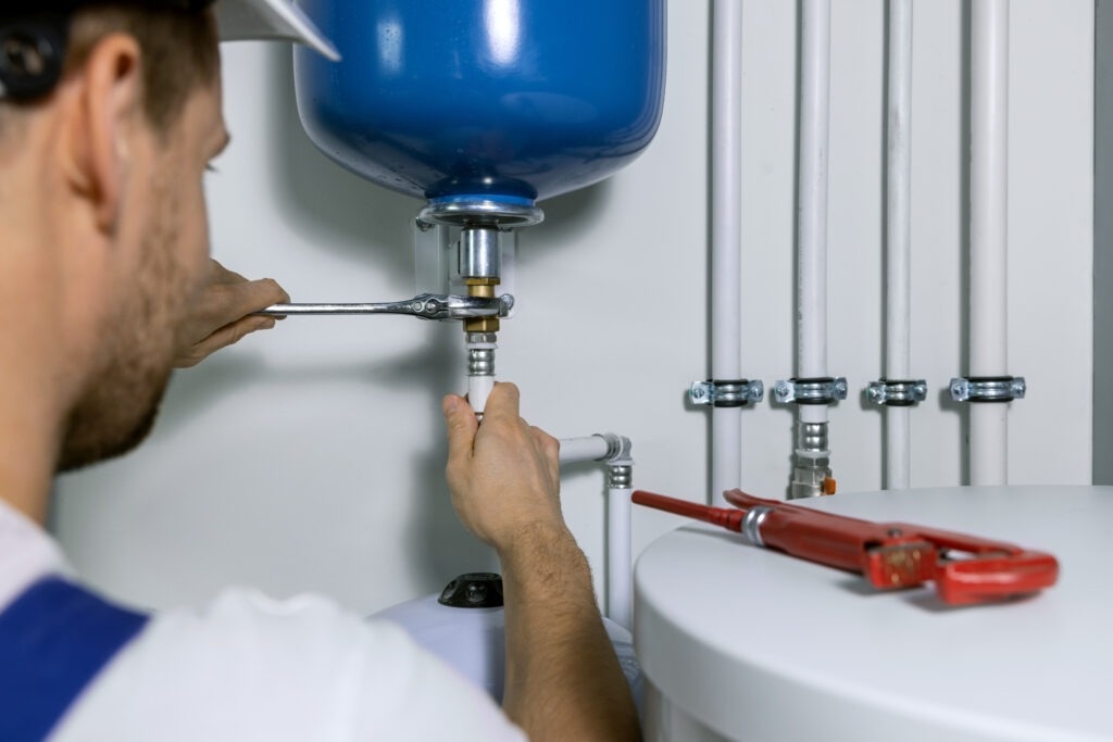 Wasserschaden Notdienst: Wir beseitigen Schäden schnell und effizient