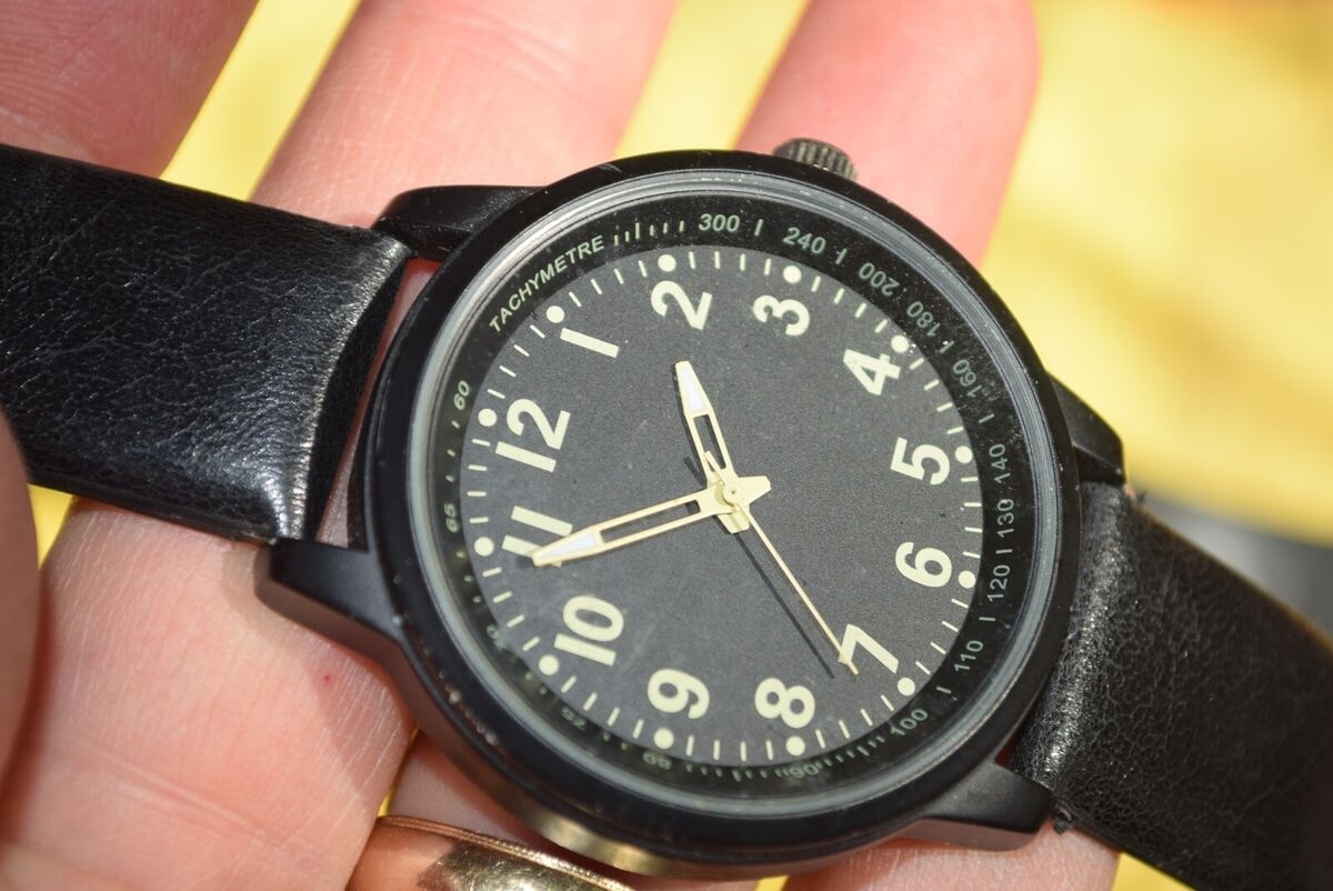 PITANI®️ Frauen Armbanduhren – Eleganz für jeden Tag