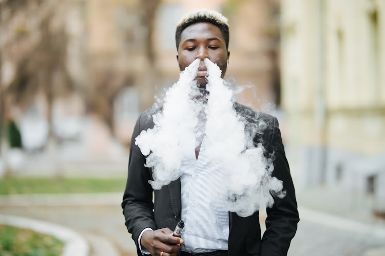 Erlebe Al Fakher 15000 Pro Max: Die neue Generation von Vapes!