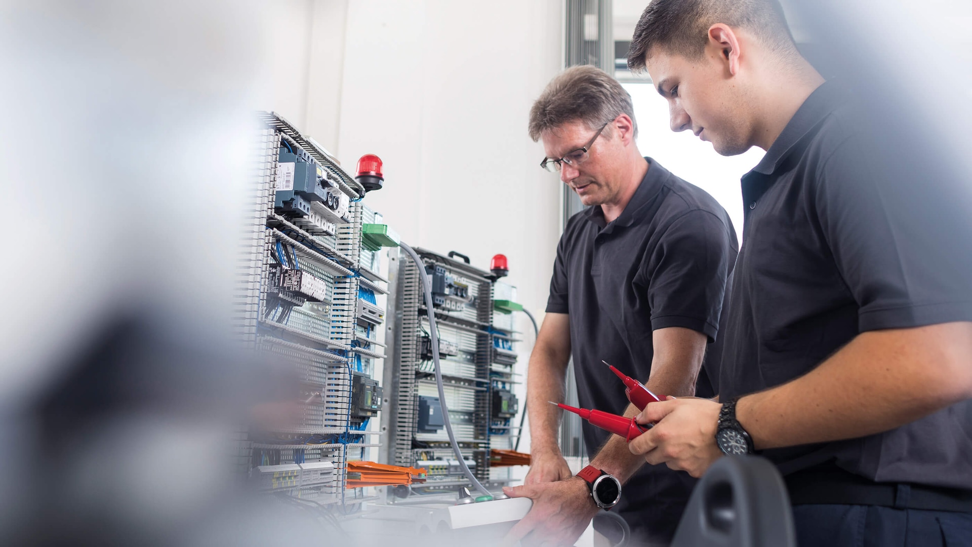 DGUV V3 Prüfung: Die Bedeutung der regelmäßigen Sicherheitsprüfung von elektrischen Geräten