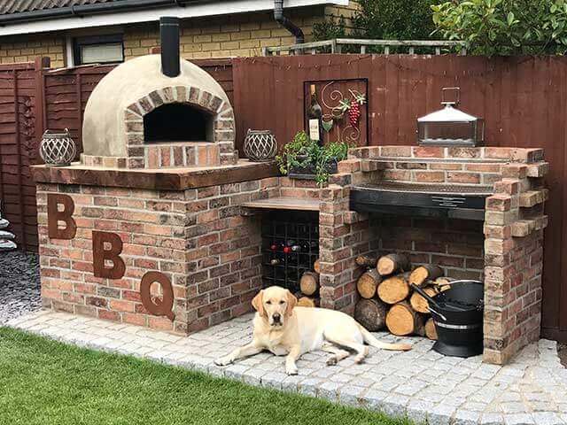 Verwandeln Sie Ihren Garten mit einem Holzbackofen